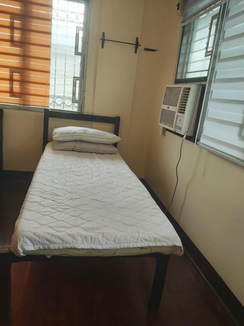 Oyo 916 Angel'S Boardrooms Quezon City Exterior photo
